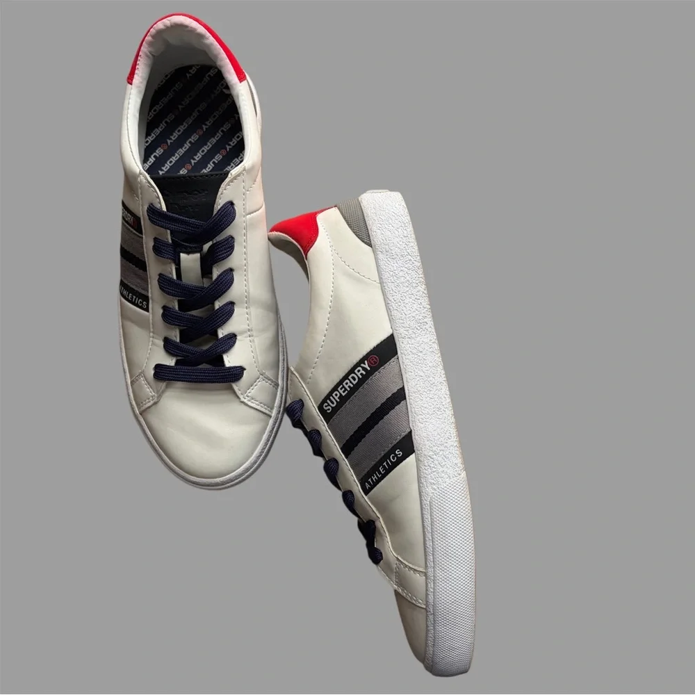 Superdry Vintage Court Trainers in White and‎ Navy